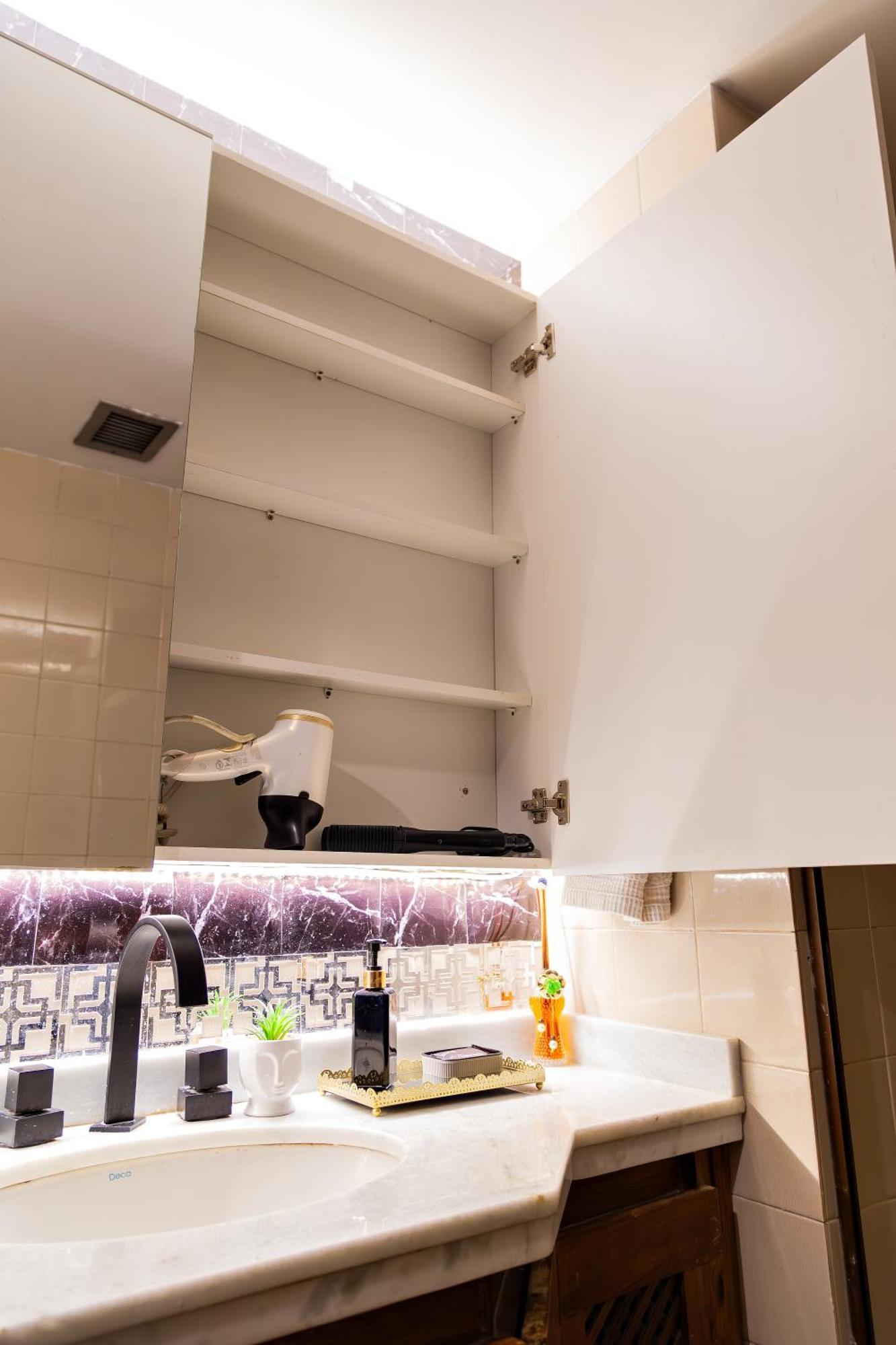 Apartamento Ha 5min A Pe! Varanda Alta Com Vista! Piscina, Academia, Portaria 24hrs, Shopping Ao Lado! *